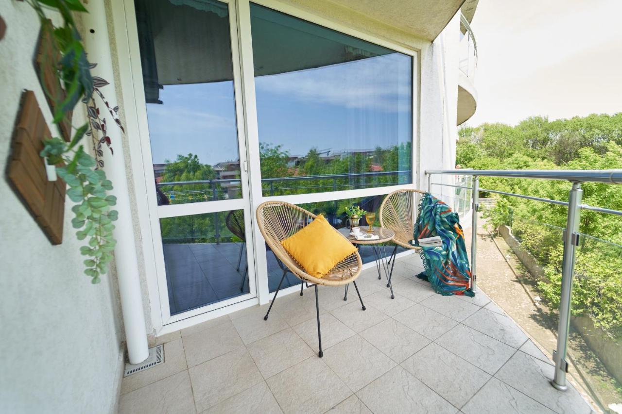 Design Studio In Atlantis Resort&Spa, Burgas Airport Екстериор снимка