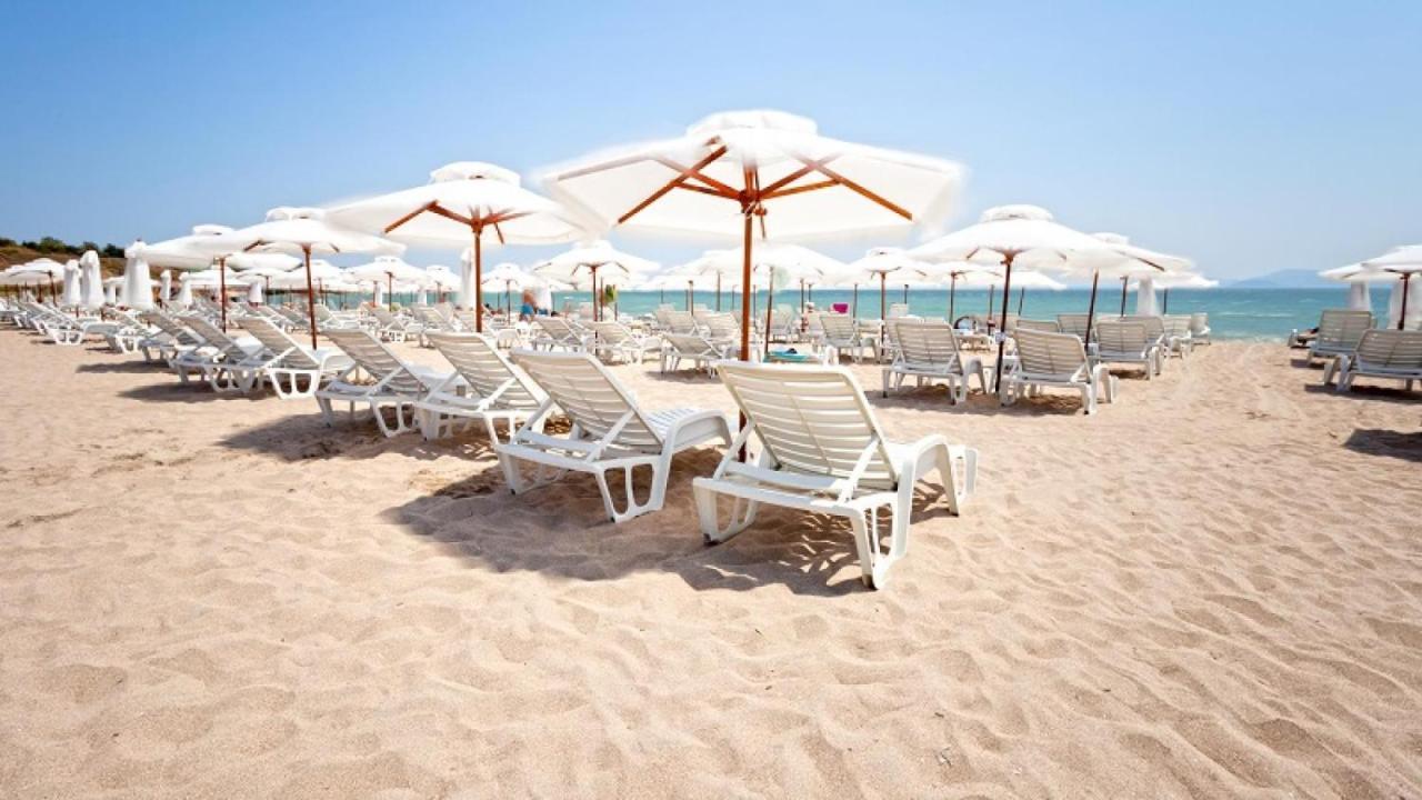 Design Studio In Atlantis Resort&Spa, Burgas Airport Екстериор снимка