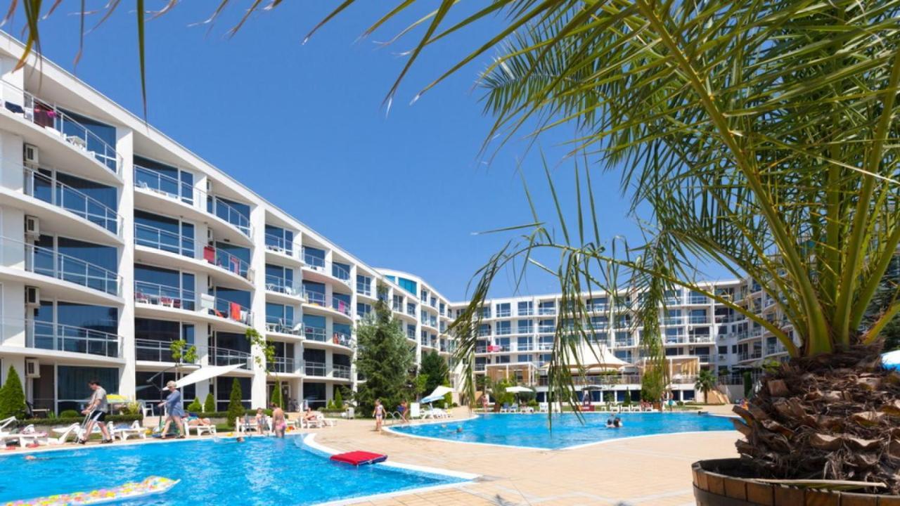 Design Studio In Atlantis Resort&Spa, Burgas Airport Екстериор снимка