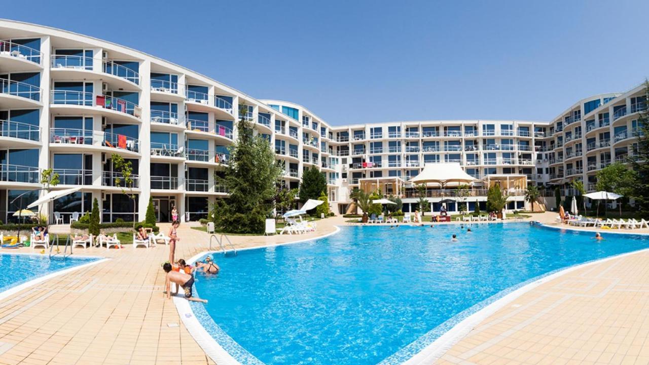 Design Studio In Atlantis Resort&Spa, Burgas Airport Екстериор снимка